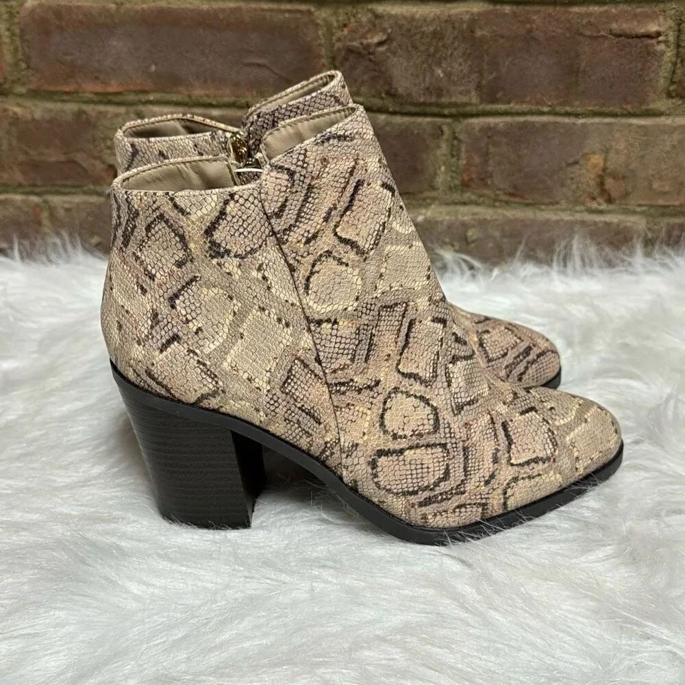 Bamboo Women’s Snakeskin Heeled Bootie Size 8 NEW